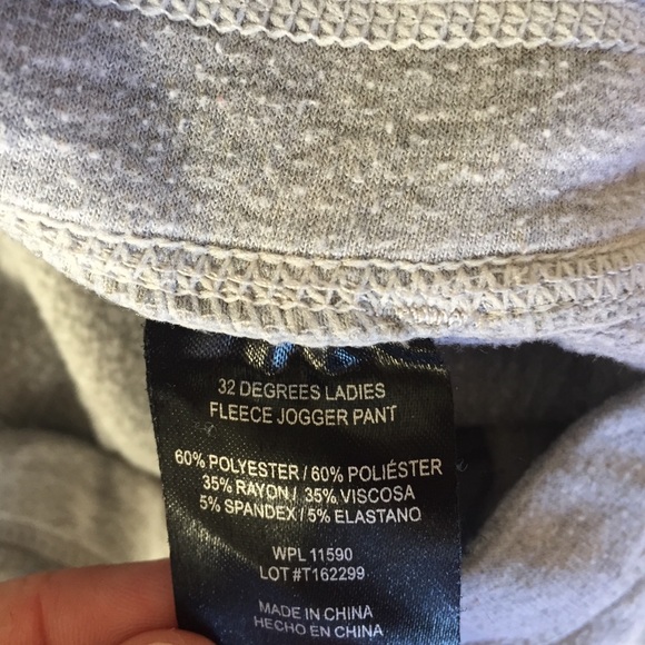 *SOLD*   32 Degrees Heat Women’s Fleece Joggers - Picture 6 of 8
